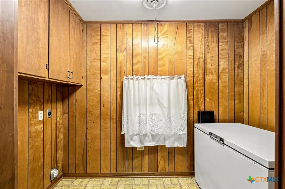 205 E Brazos Street Victoria, TX 77901