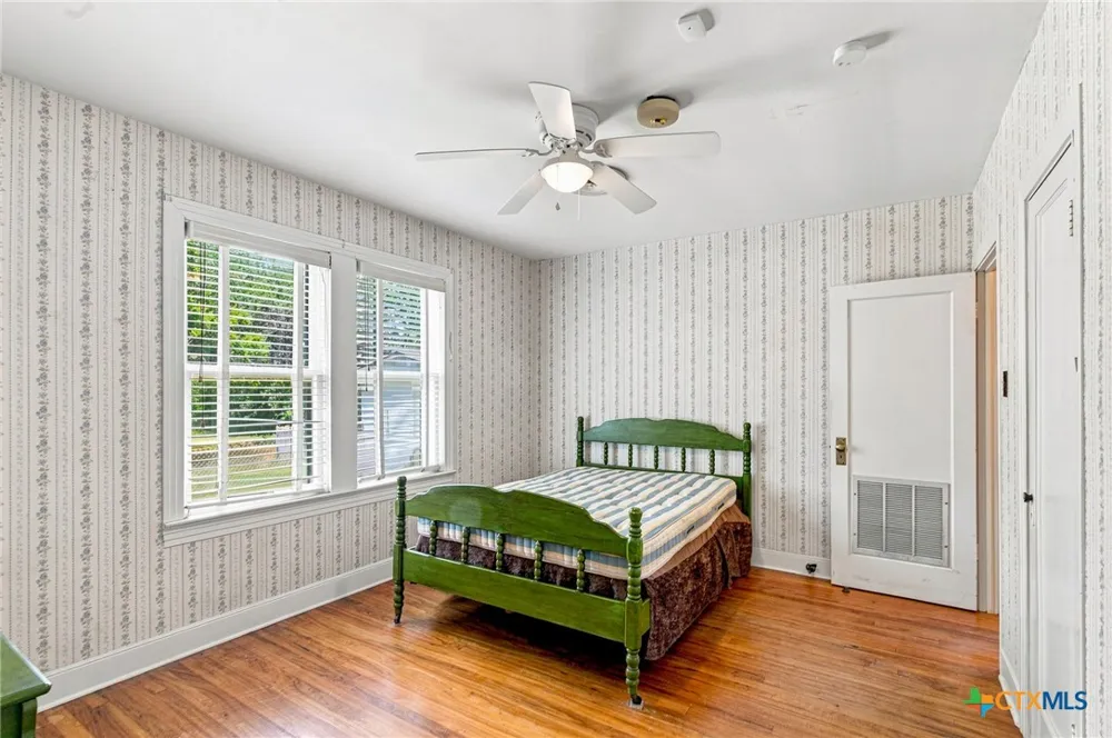 205 E Brazos Street Victoria, TX 77901