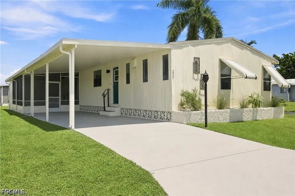 Loon Lane Naples, FL 34114