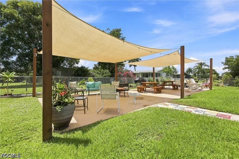 Loon Lane Naples, FL 34114
