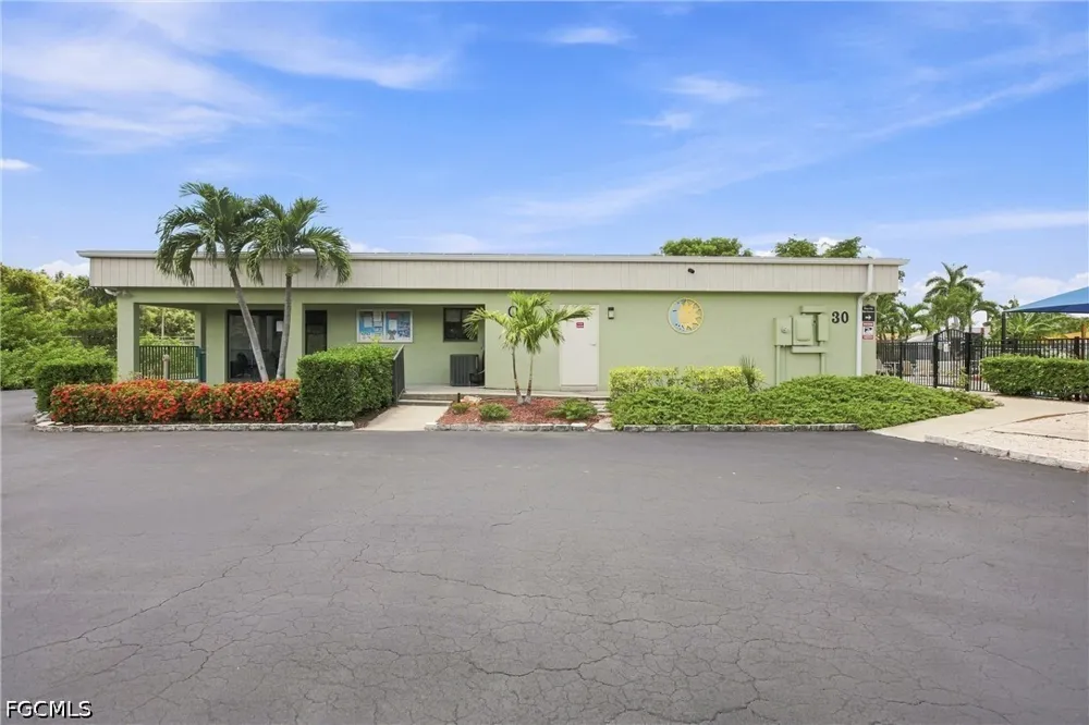 Loon Lane Naples, FL 34114