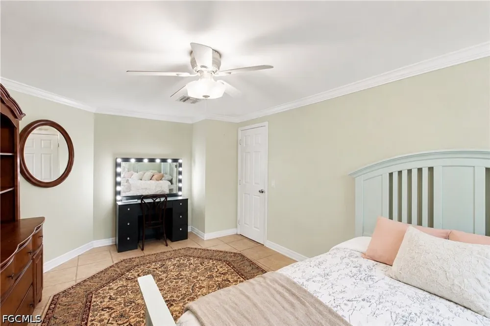 Loon Lane Naples, FL 34114