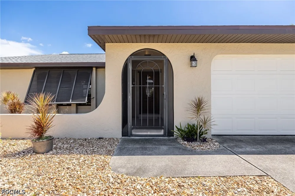 SE 12th Terrace Cape Coral, FL 33990