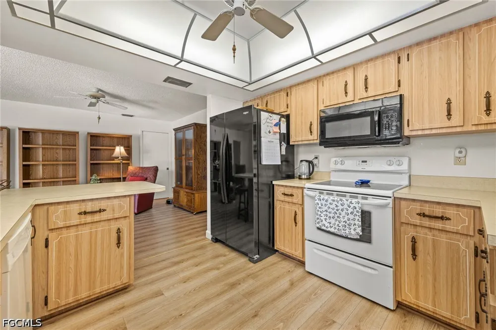 SE 12th Terrace Cape Coral, FL 33990