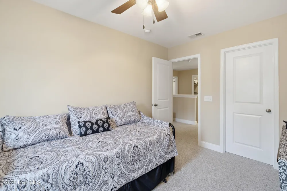 5224 Shipmast Way Southport, NC 28461