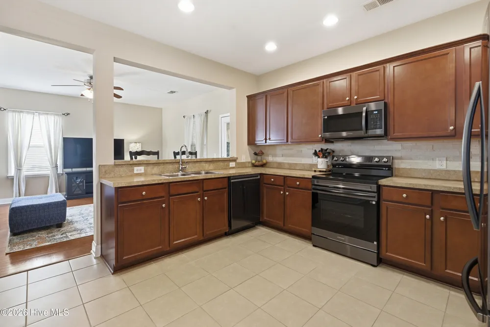 5224 Shipmast Way Southport, NC 28461