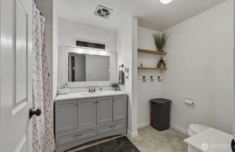 410 T STREET SE Tumwater, WA 98501