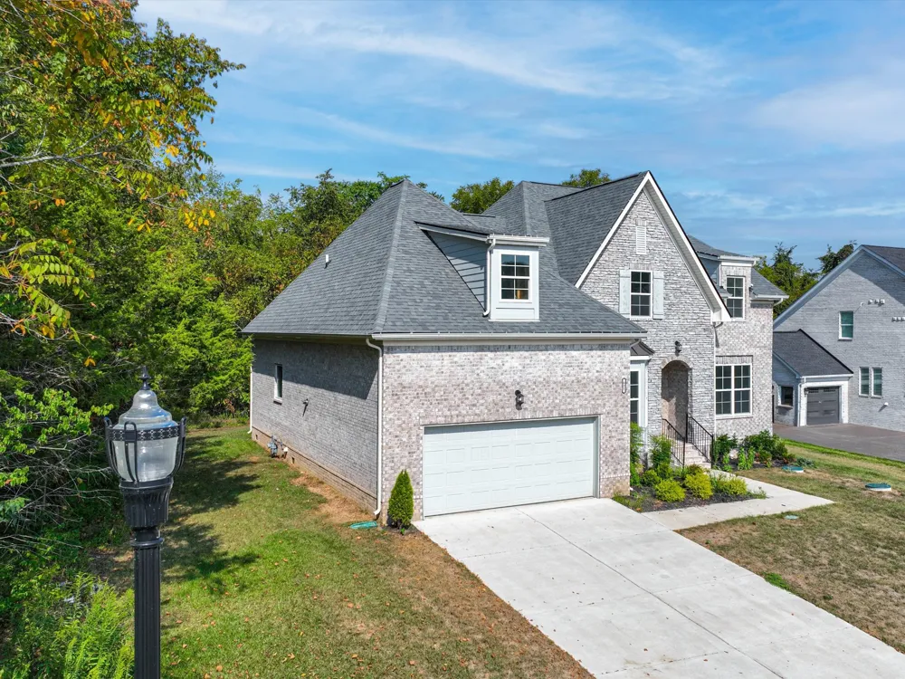 631 Silva Ln Nolensville, TN 37135