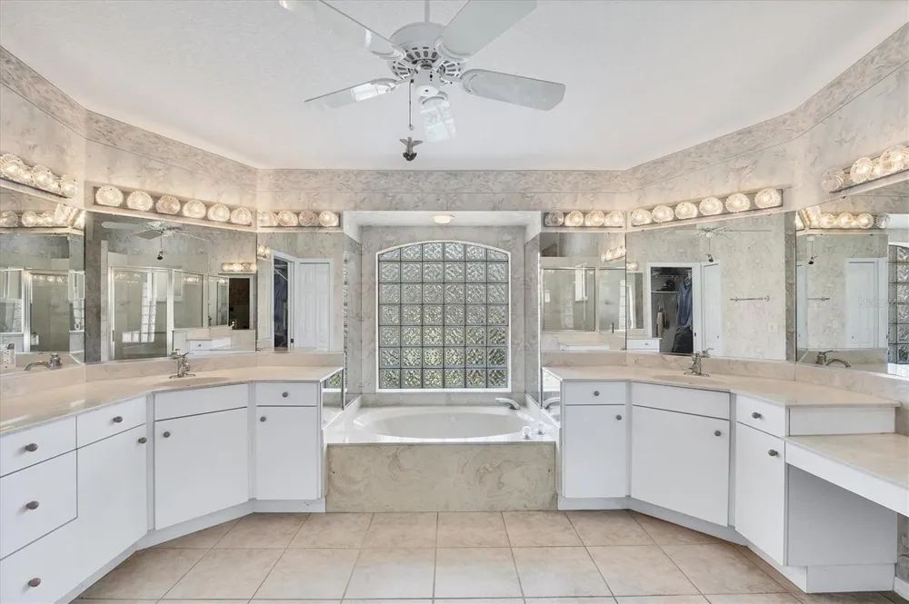 2087 TIMUCUA TRAIL Nokomis, FL 34275