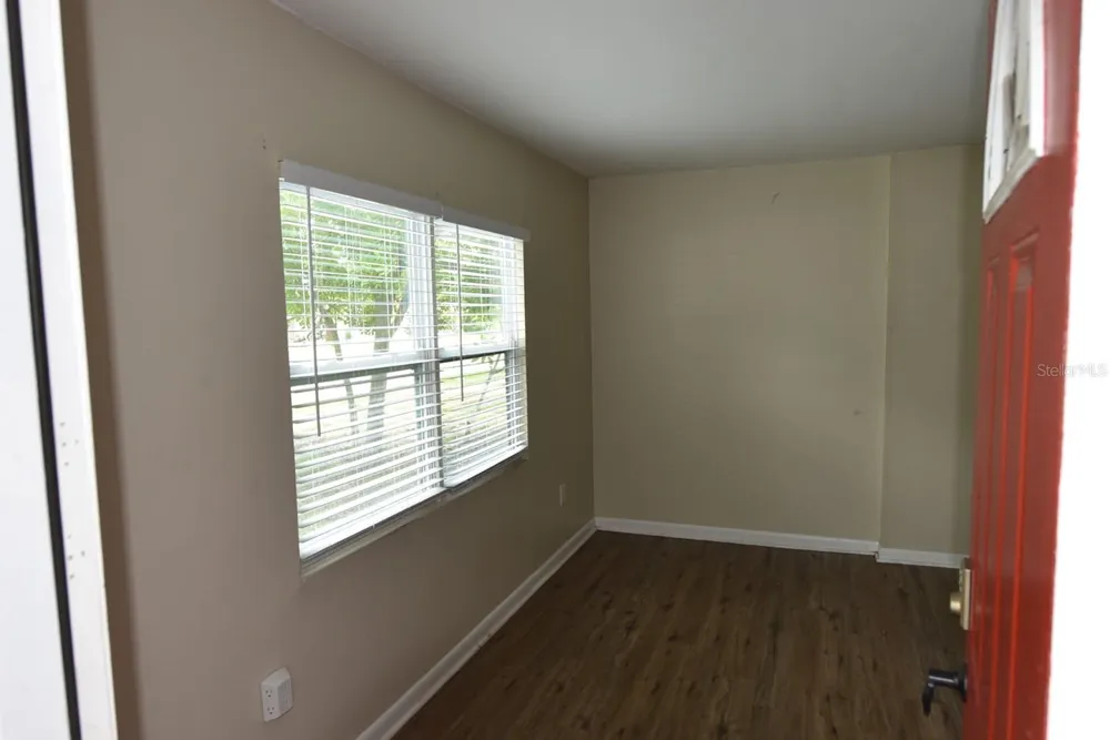 4642 10TH AVENUE S St Petersburg, FL 33711