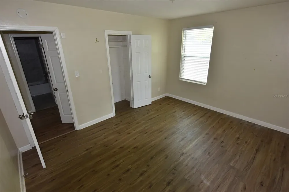 4642 10TH AVENUE S St Petersburg, FL 33711