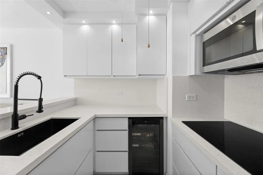 1035 ASHFORD AVENUE #804 San Juan, PR 00907