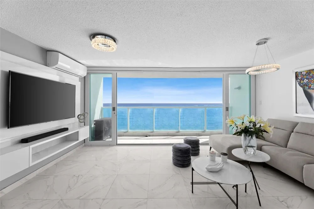 1035 ASHFORD AVENUE #804 San Juan, PR 00907