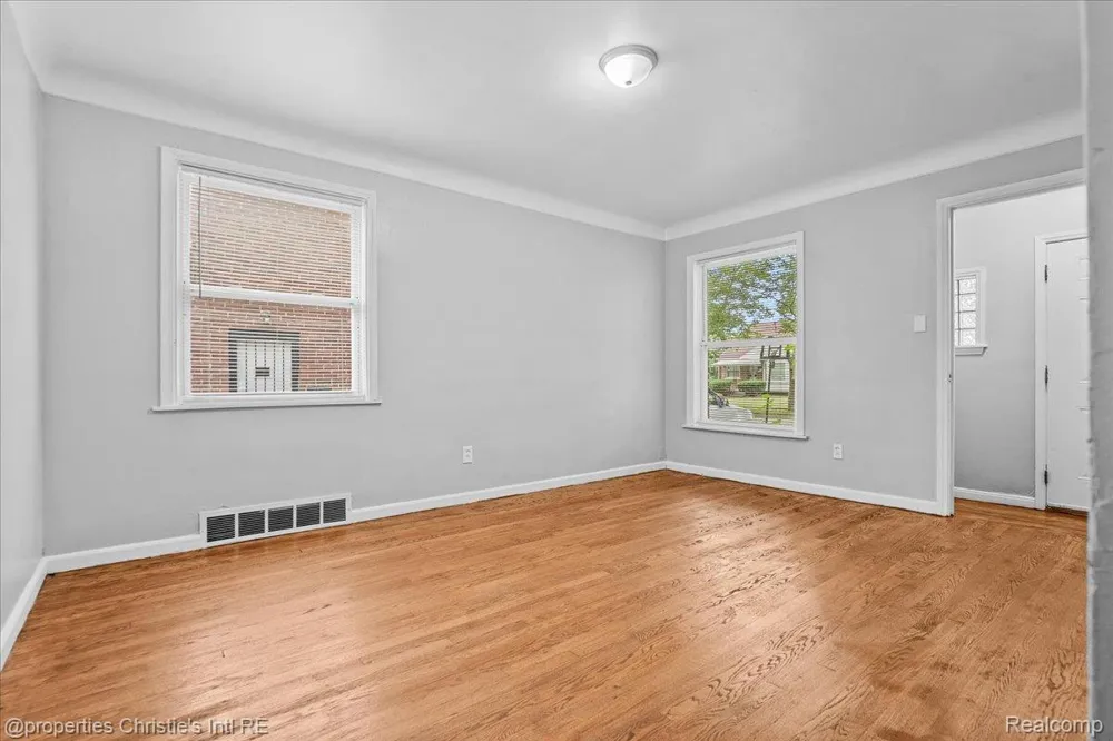 20220 Glastonbury Road Detroit City, MI 48219