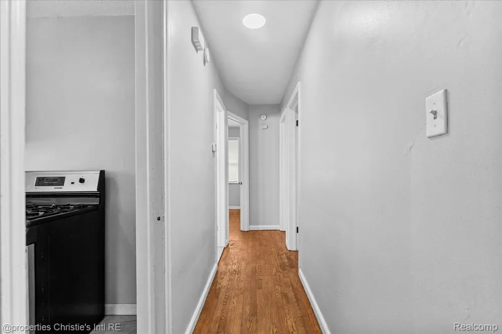 20220 Glastonbury Road Detroit City, MI 48219