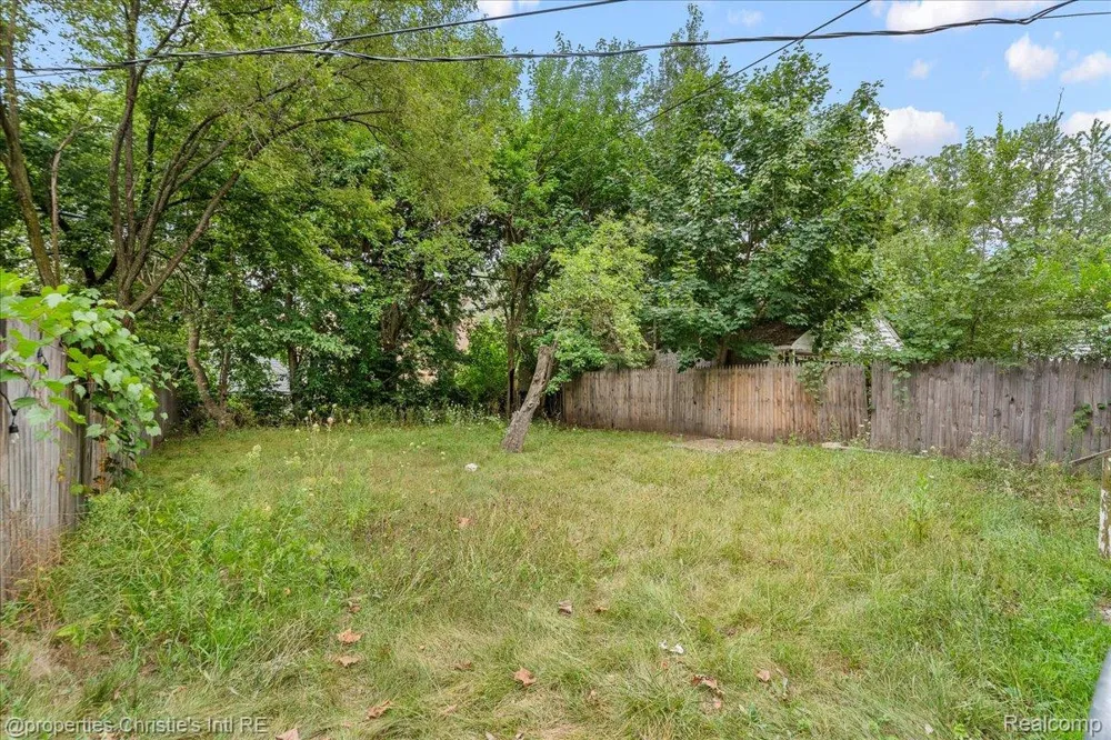 20220 Glastonbury Road Detroit City, MI 48219