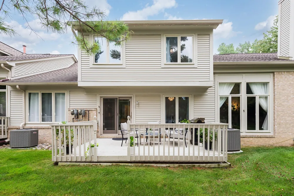 239 Saint Lawrence Boulevard Northville City, MI 48168