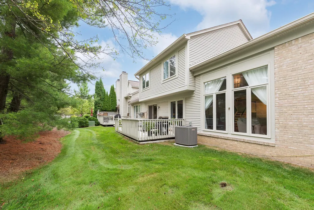 239 Saint Lawrence Boulevard Northville City, MI 48168