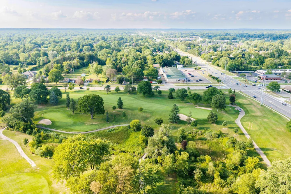951 E Square Lake Troy City, MI 48085