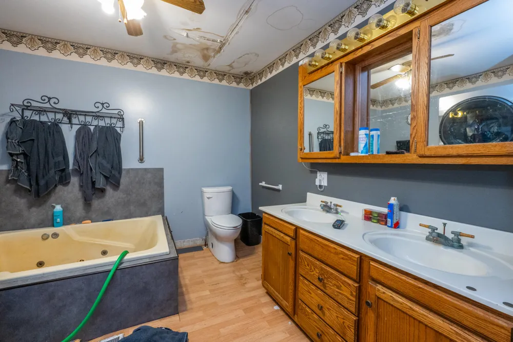 4617 Paw Paw Lake Road Coloma Charter Township, MI 49038