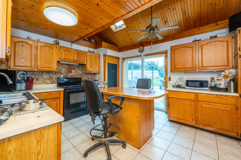4617 Paw Paw Lake Road Coloma Charter Township, MI 49038