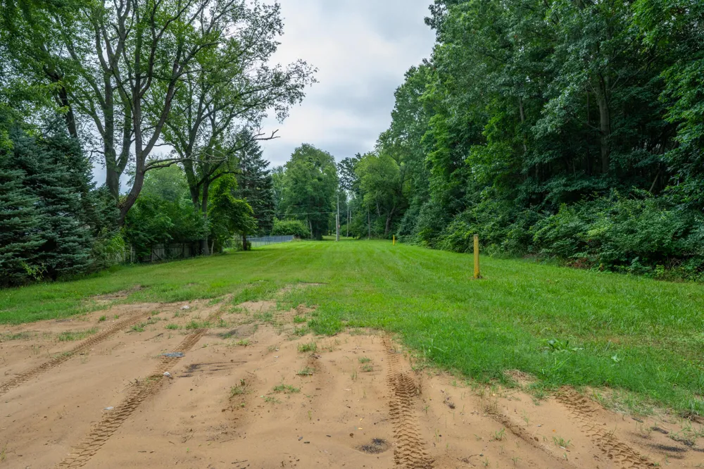 4617 Paw Paw Lake Road Coloma Charter Township, MI 49038