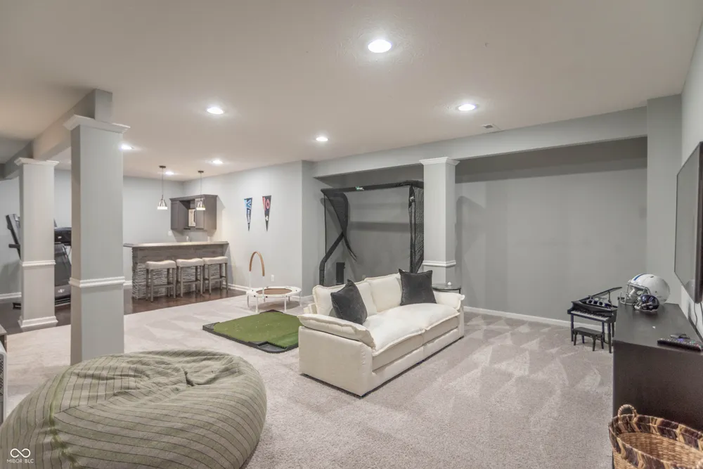 15583 Slip Anchor Lane Fishers, IN 46040