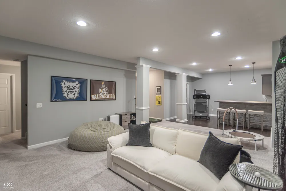15583 Slip Anchor Lane Fishers, IN 46040