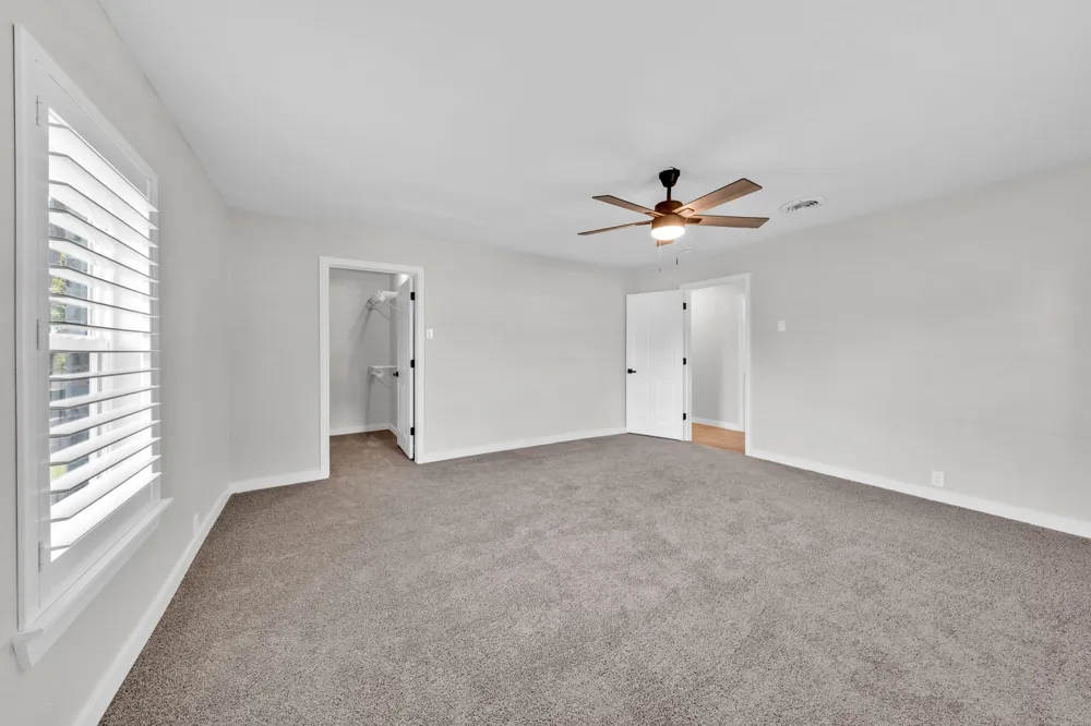 180 Shoreline Road East Tawakoni, TX 75472