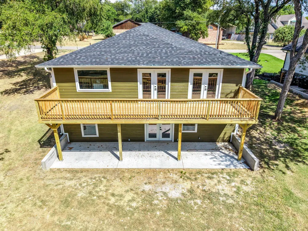 180 Shoreline Road East Tawakoni, TX 75472
