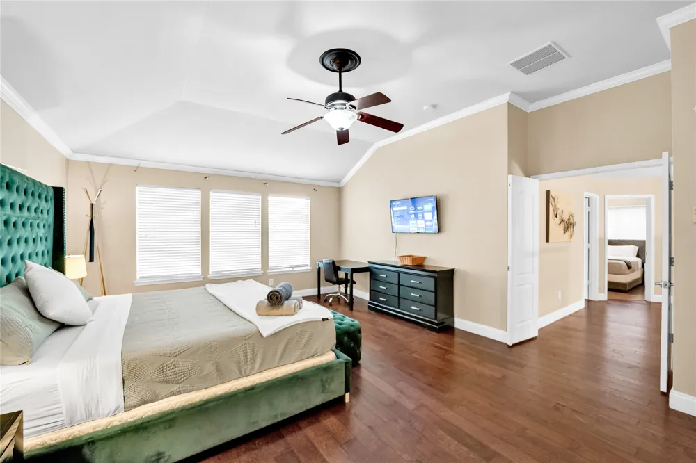 308 foxbury Drive Euless, TX 76040