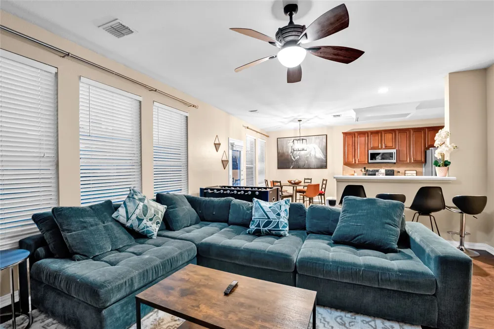 308 foxbury Drive Euless, TX 76040