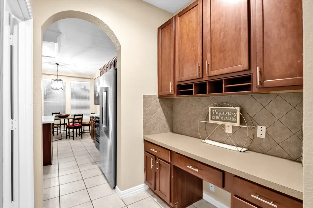 308 foxbury Drive Euless, TX 76040