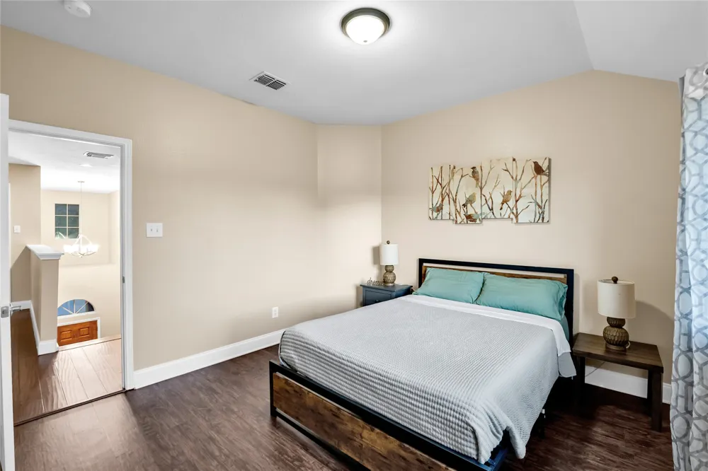 308 foxbury Drive Euless, TX 76040