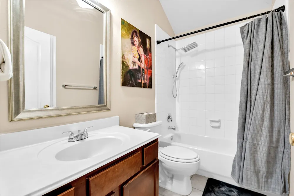 308 foxbury Drive Euless, TX 76040