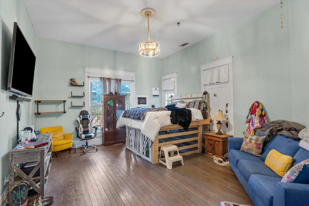 105 Johnson Street Terrell, TX 75160