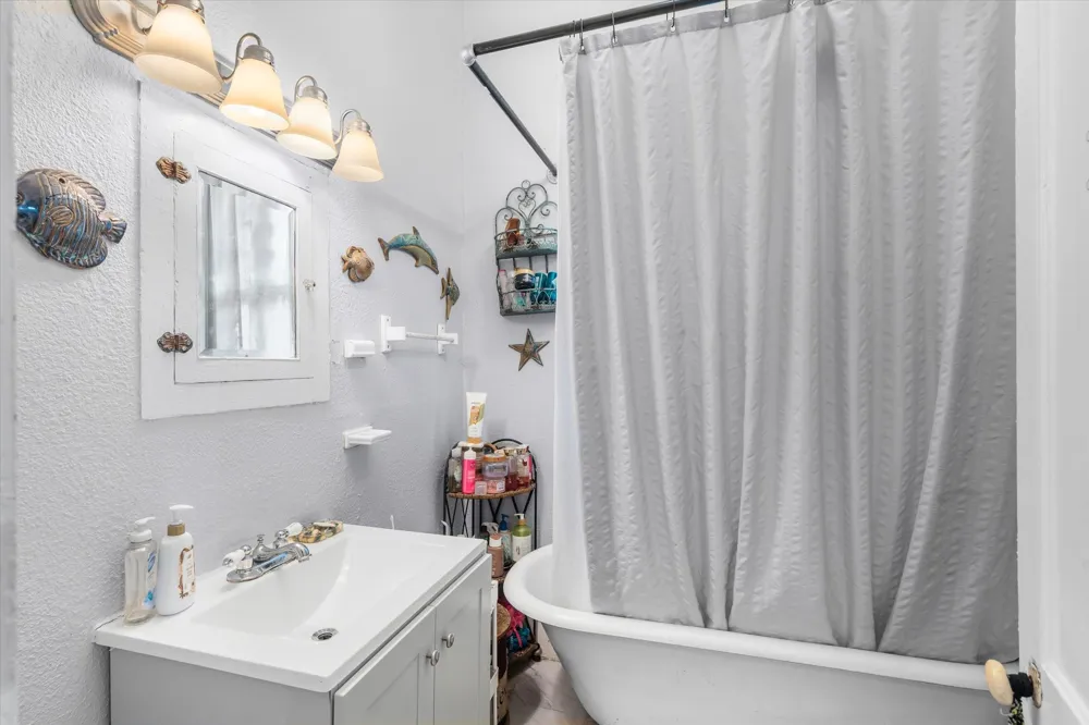 105 Johnson Street Terrell, TX 75160