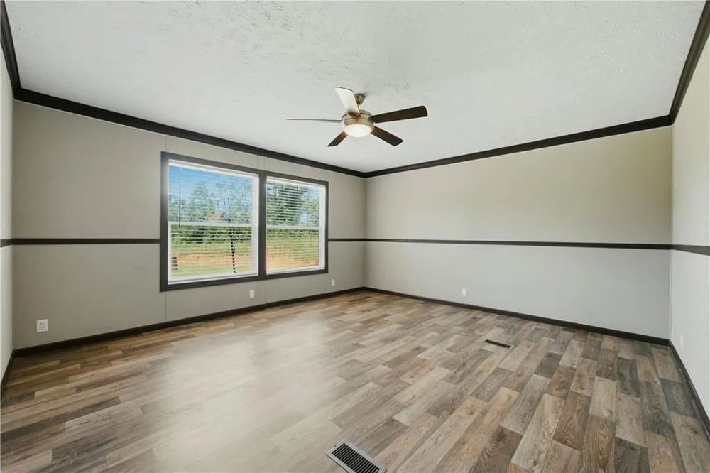 23601 Georgia Highway 100 Roopville, GA 30170