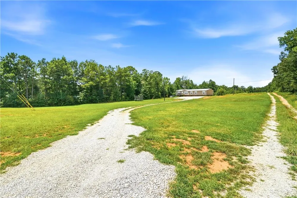 23601 Georgia Highway 100 Roopville, GA 30170