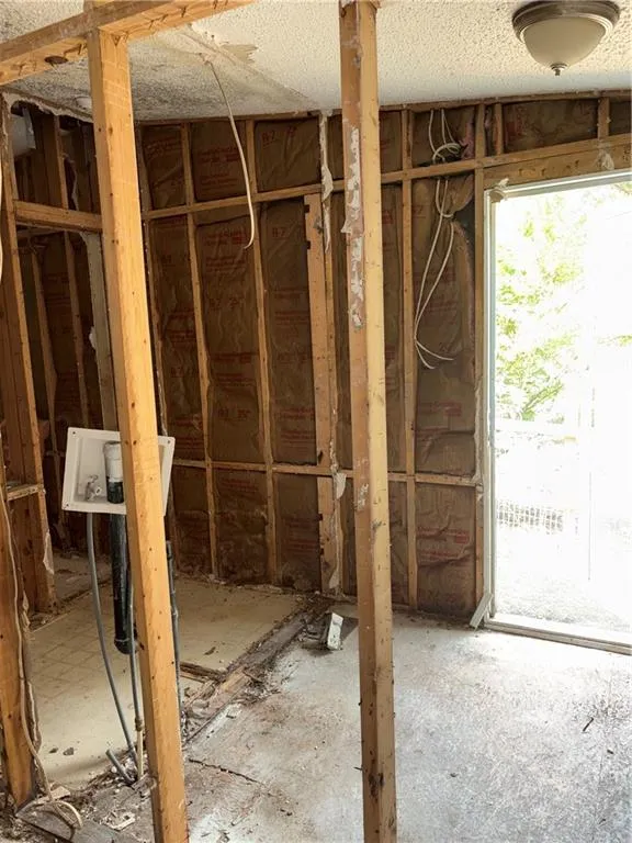 219 Lynn Road Bethlehem, GA 30620