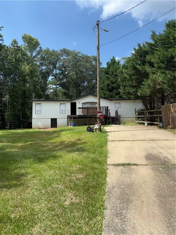 219 Lynn Road Bethlehem, GA 30620
