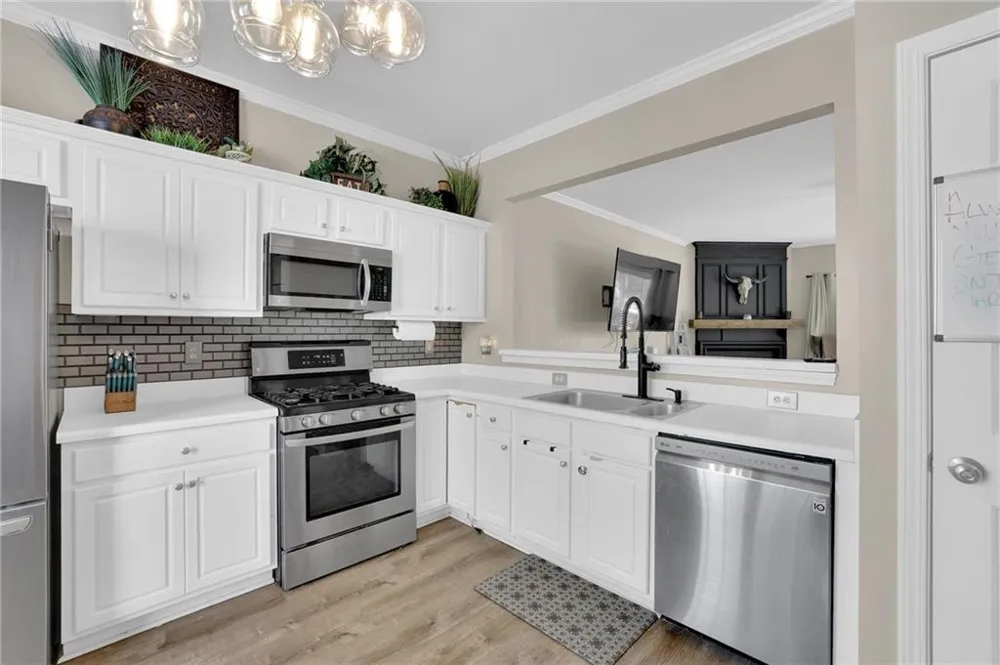 6300 Views Trace Peachtree Corners, GA 30092