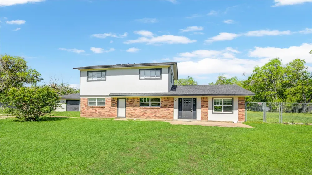 2708 County Road 686 Brazoria, TX 77422