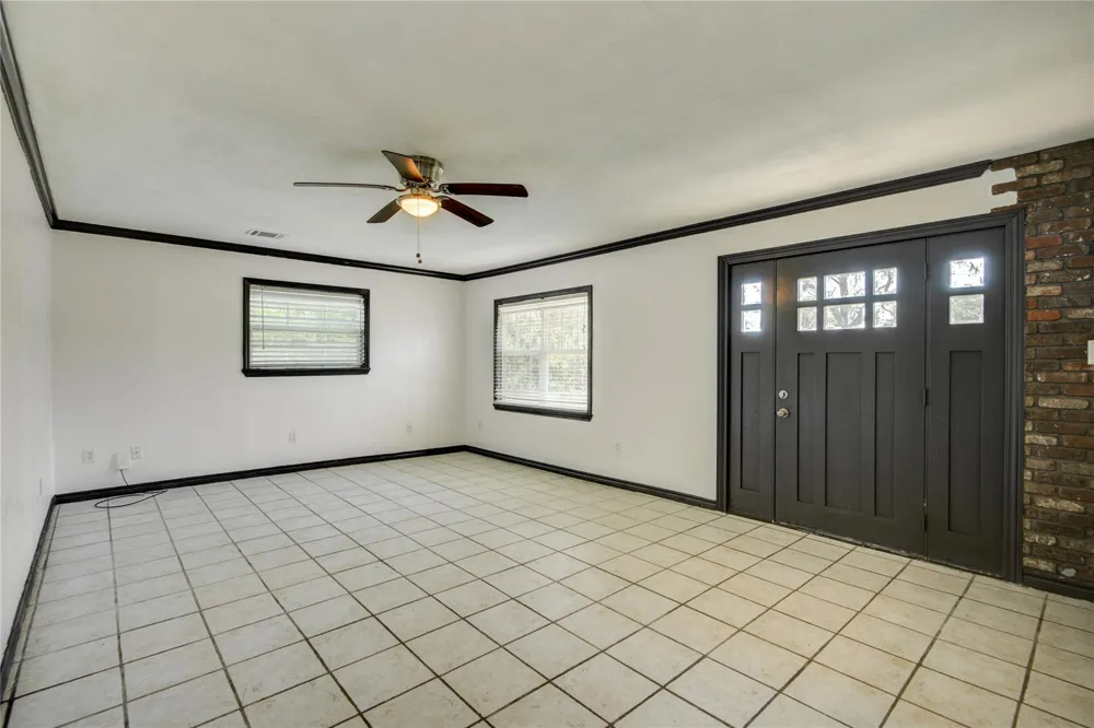 2708 County Road 686 Brazoria, TX 77422