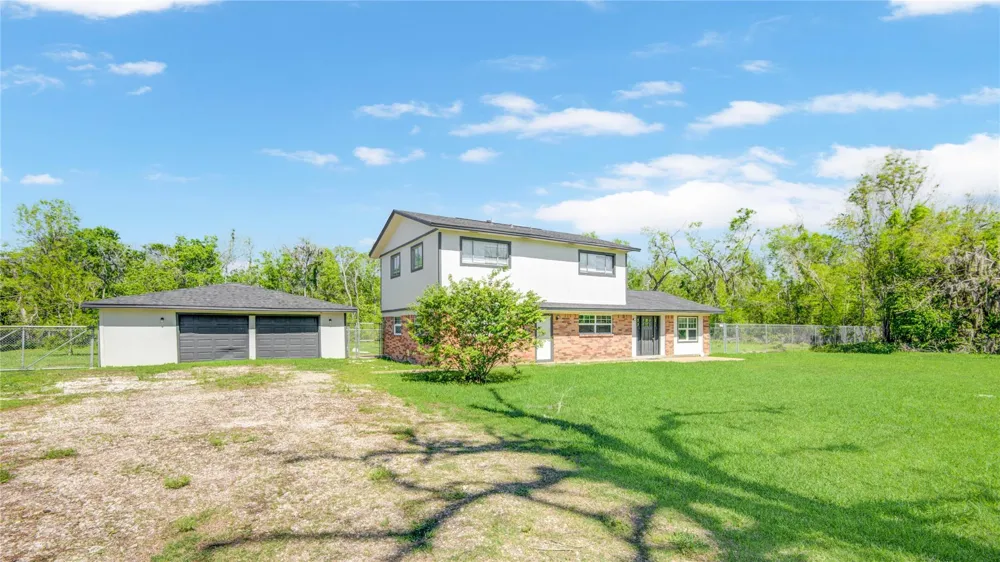 2708 County Road 686 Brazoria, TX 77422