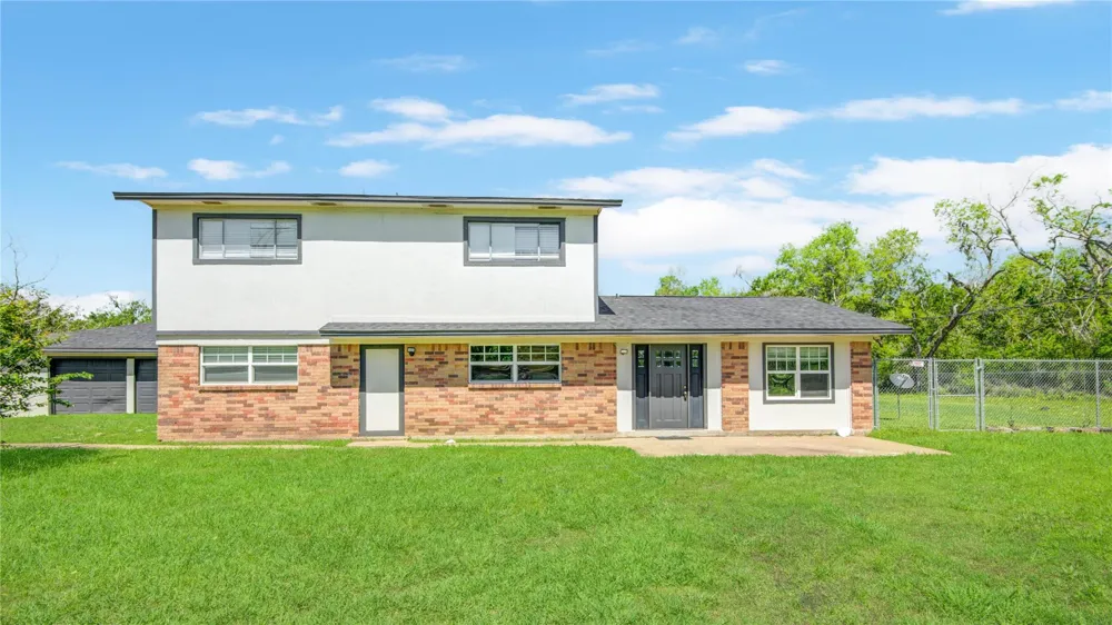 2708 County Road 686 Brazoria, TX 77422