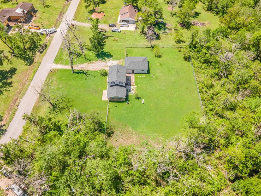 2708 County Road 686 Brazoria, TX 77422