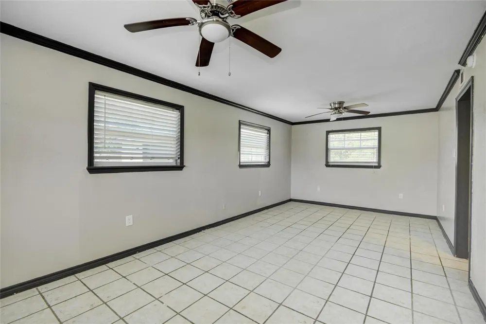 2708 County Road 686 Brazoria, TX 77422