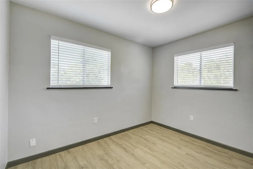 2708 County Road 686 Brazoria, TX 77422