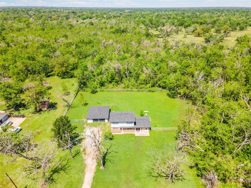 2708 County Road 686 Brazoria, TX 77422